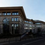 autre côté de l'école ace secondaire auderghem dehors