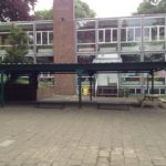 Institut Saint-Curé d’Ars Primaire Forest récréation